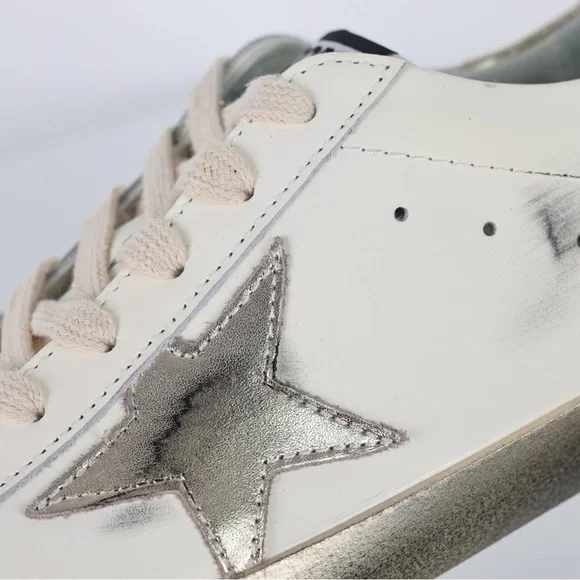 Golden Goose Cream and Silver Sneakers - Picture 5 of 9